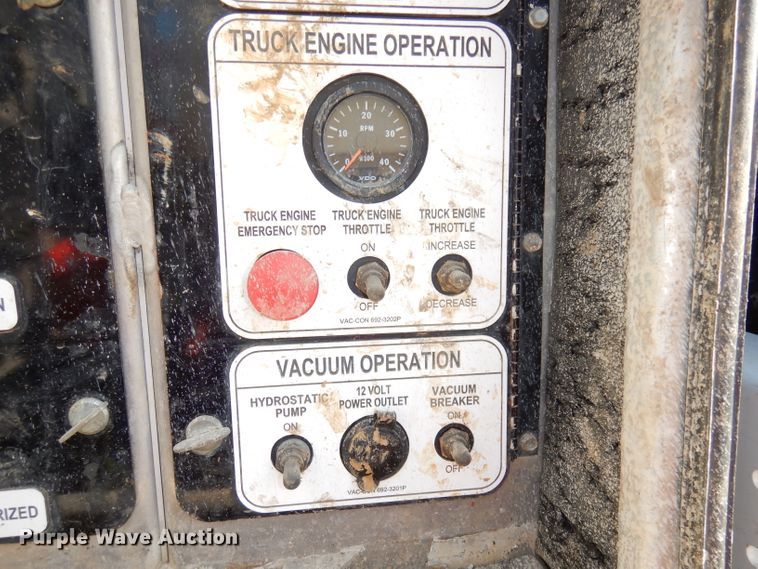 image for item DJ6887 2008 Sterling L-Line  vacuum truck