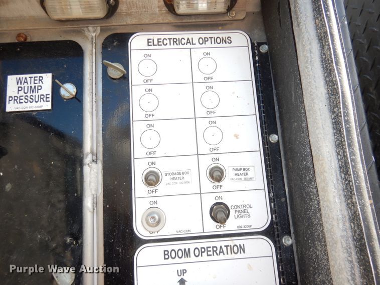 image for item DJ6887 2008 Sterling L-Line  vacuum truck