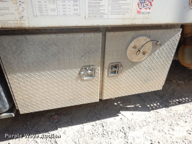 image for item DJ6887 2008 Sterling L-Line  vacuum truck