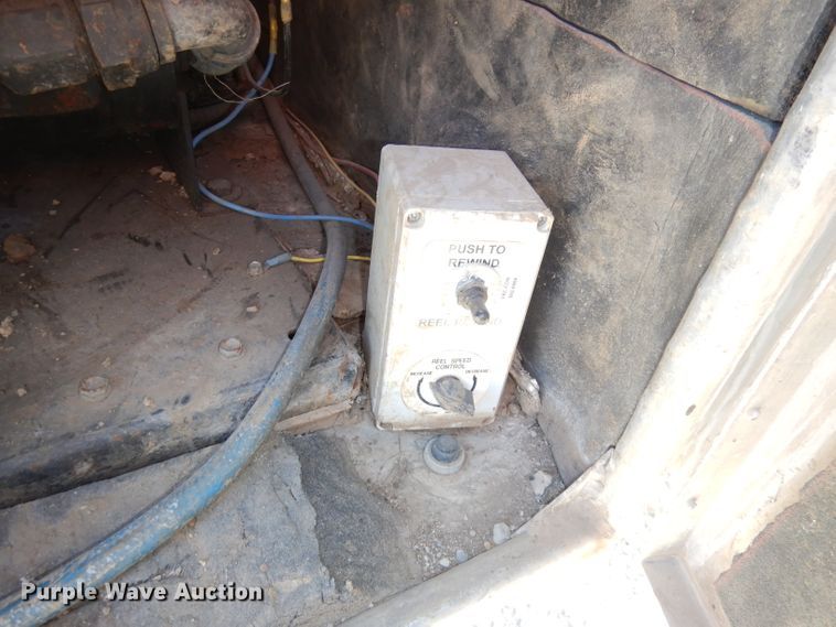 image for item DJ6887 2008 Sterling L-Line  vacuum truck