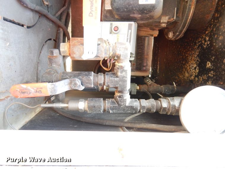 image for item DJ6887 2008 Sterling L-Line  vacuum truck