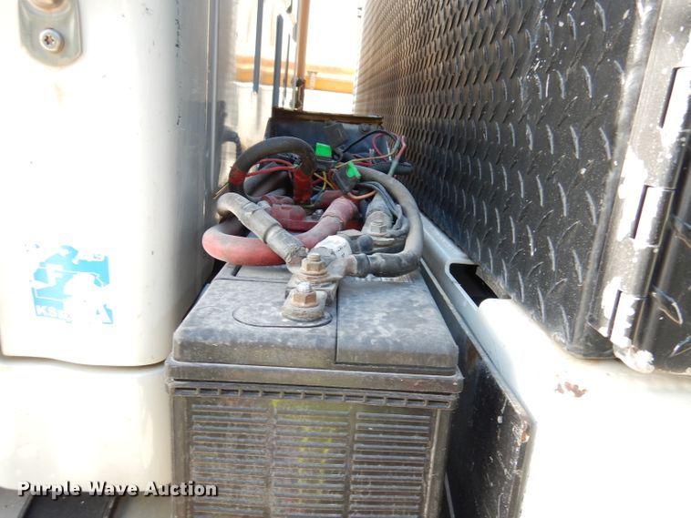 image for item DJ6887 2008 Sterling L-Line  vacuum truck