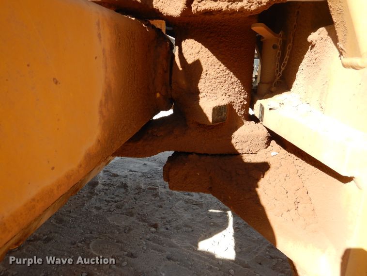 image for item DJ8784 2013 Caterpillar CP56B  single drum vibratory roller