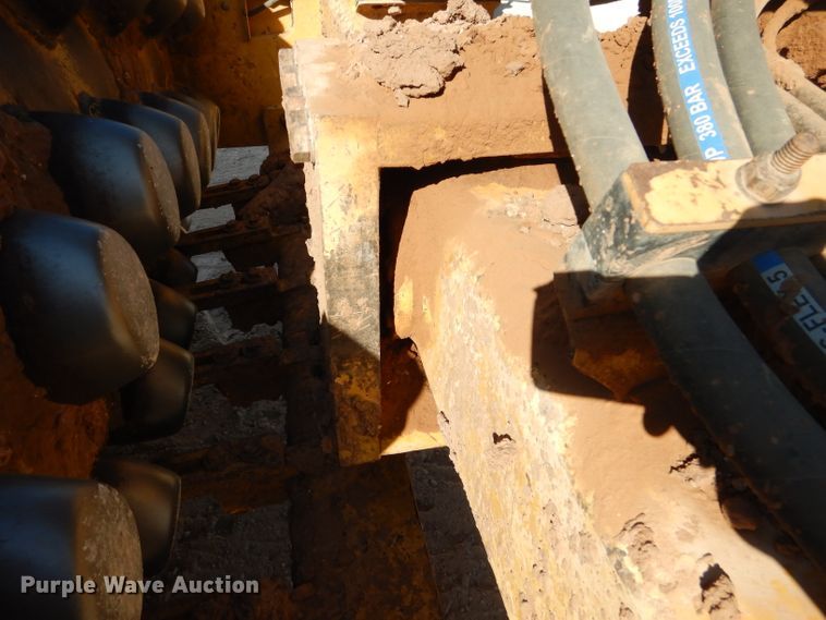 image for item DJ8784 2013 Caterpillar CP56B  single drum vibratory roller