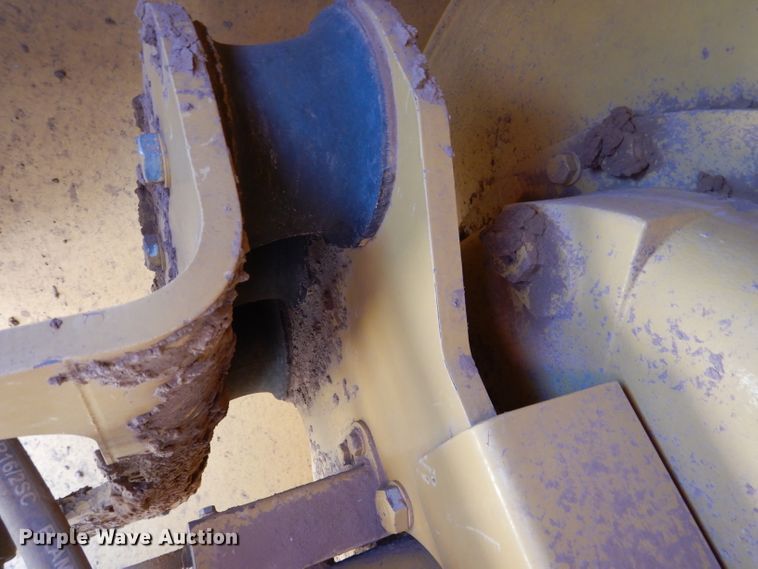 image for item DJ8784 2013 Caterpillar CP56B  single drum vibratory roller