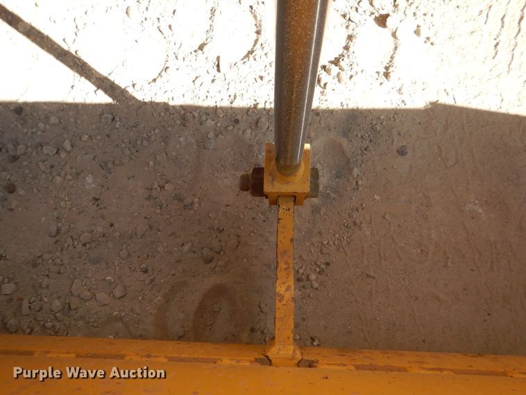 image for item DJ8784 2013 Caterpillar CP56B  single drum vibratory roller