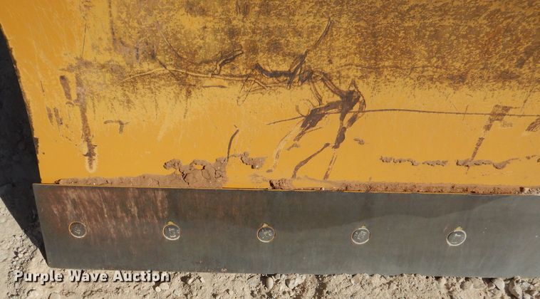 image for item DJ8784 2013 Caterpillar CP56B  single drum vibratory roller