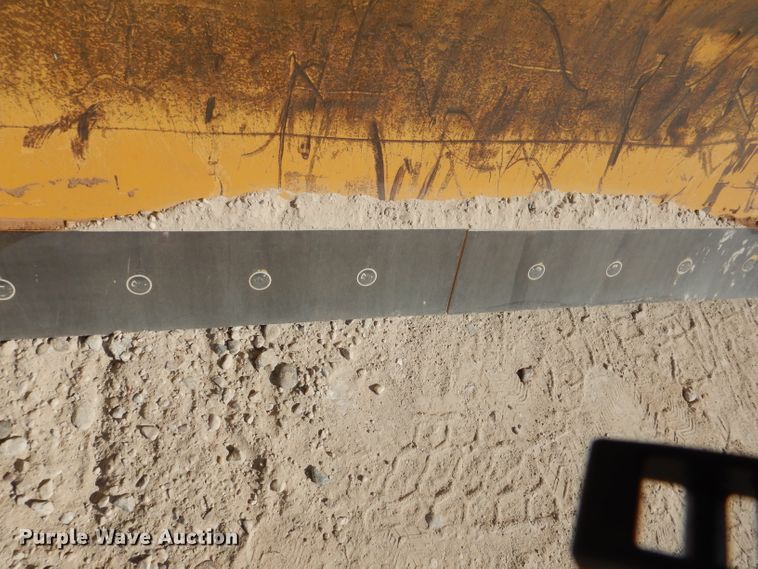 image for item DJ8784 2013 Caterpillar CP56B  single drum vibratory roller