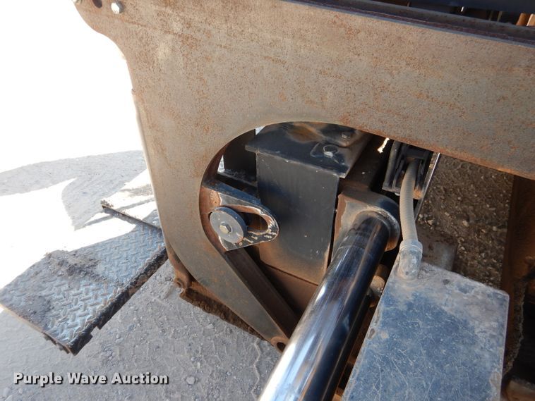 image for item DJ8785 2011 Weiler P385  paver