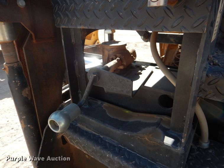 image for item DJ8785 2011 Weiler P385  paver