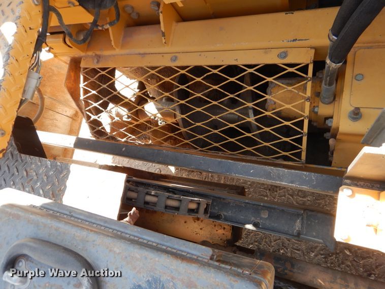 image for item DJ8785 2011 Weiler P385  paver