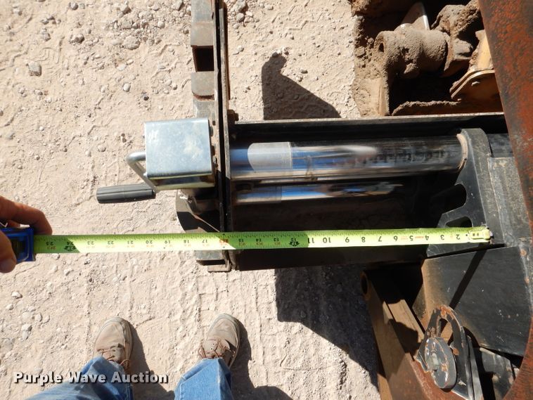 image for item DJ8785 2011 Weiler P385  paver