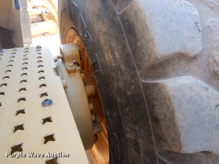 image for item DJ8786 2012 Caterpillar 140M2  motor grader