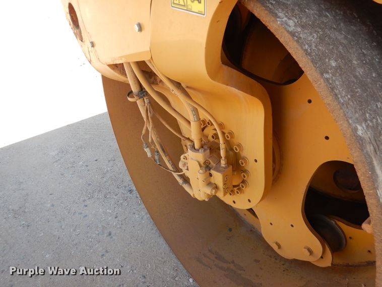 image for item DJ8787 2011 Caterpillar CB54 XW  double drum vibratory roller