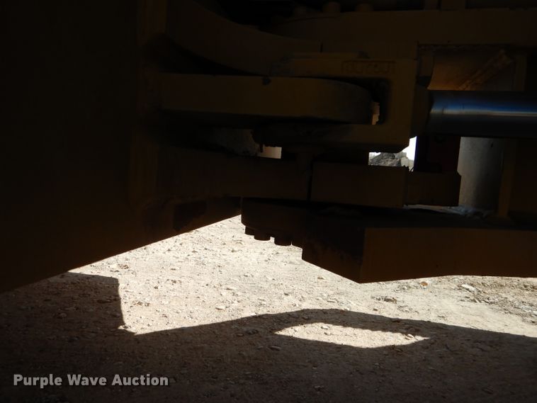 image for item DJ8787 2011 Caterpillar CB54 XW  double drum vibratory roller