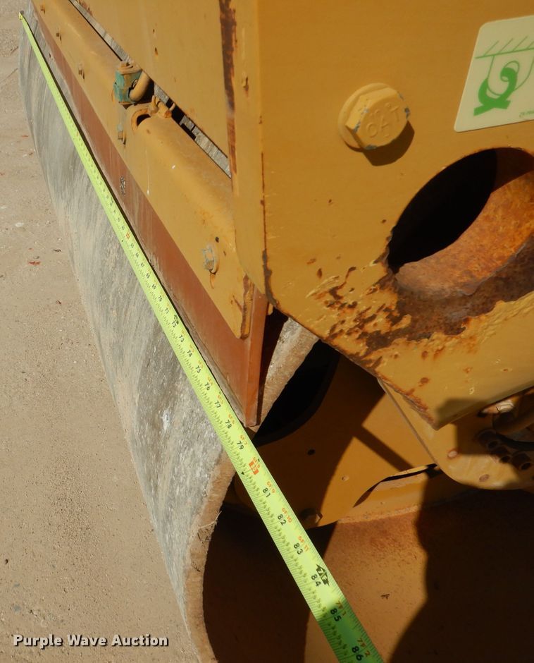 image for item DJ8787 2011 Caterpillar CB54 XW  double drum vibratory roller