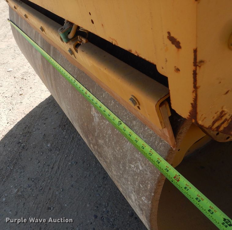 image for item DJ8787 2011 Caterpillar CB54 XW  double drum vibratory roller