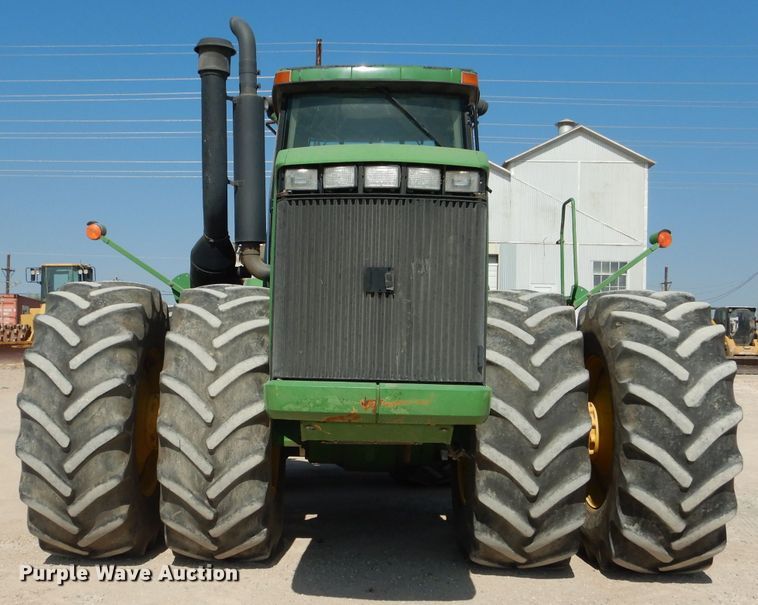 image for item DJ8788 1998 John Deere 9400  4WD tractor