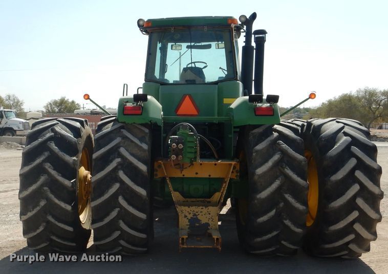 image for item DJ8788 1998 John Deere 9400  4WD tractor