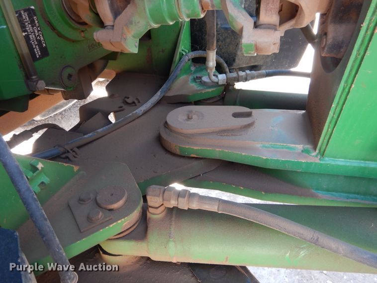 image for item DJ8788 1998 John Deere 9400  4WD tractor