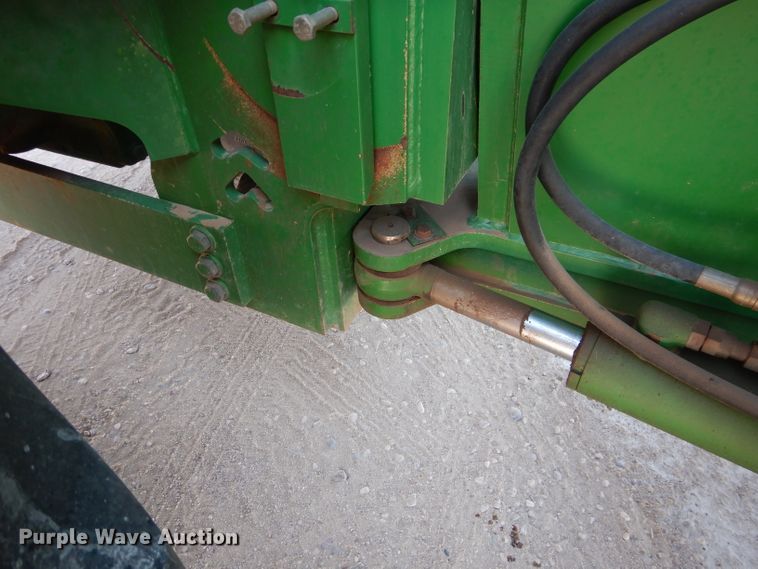 image for item DJ8788 1998 John Deere 9400  4WD tractor