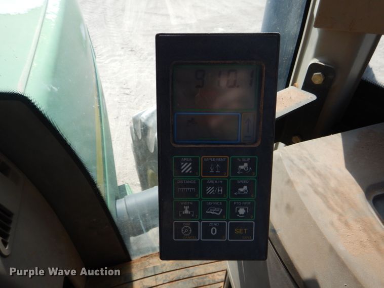 image for item DJ8788 1998 John Deere 9400  4WD tractor