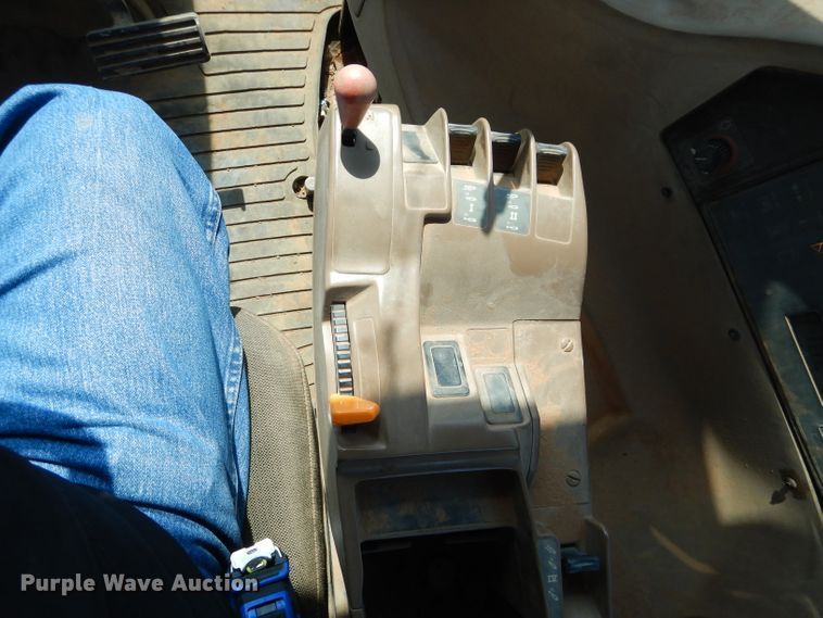 image for item DJ8788 1998 John Deere 9400  4WD tractor