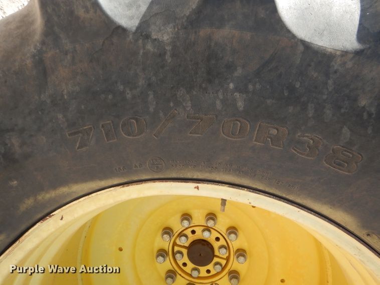 image for item DJ8788 1998 John Deere 9400  4WD tractor