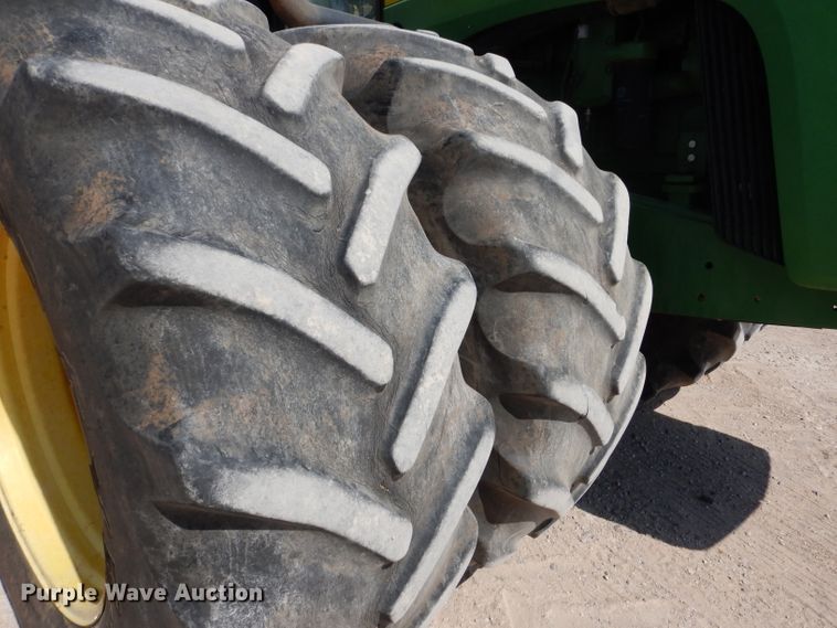 image for item DJ8788 1998 John Deere 9400  4WD tractor
