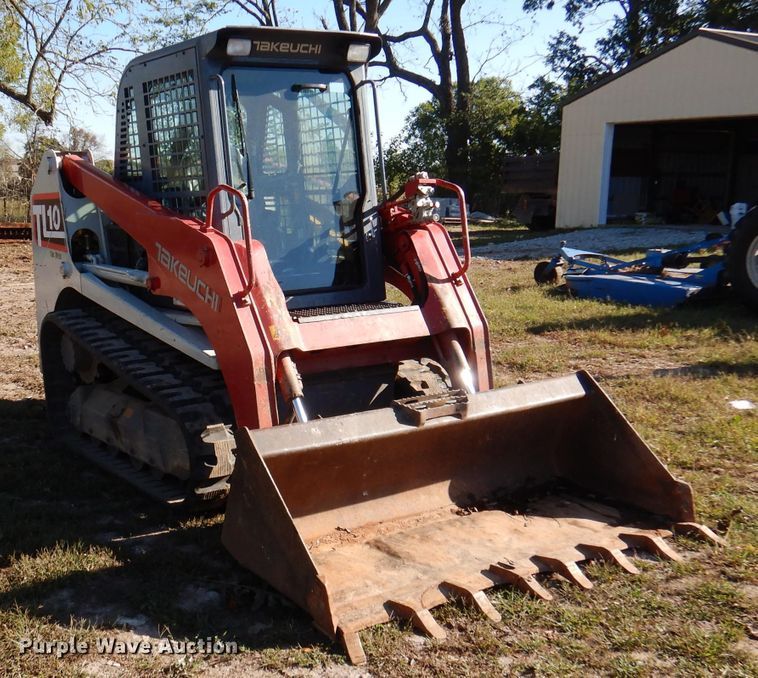 image for item DY9523 2016 Takeuchi TL10  tracked skid steer loader