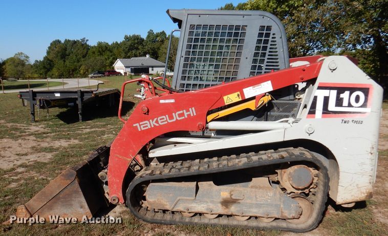 image for item DY9523 2016 Takeuchi TL10  tracked skid steer loader