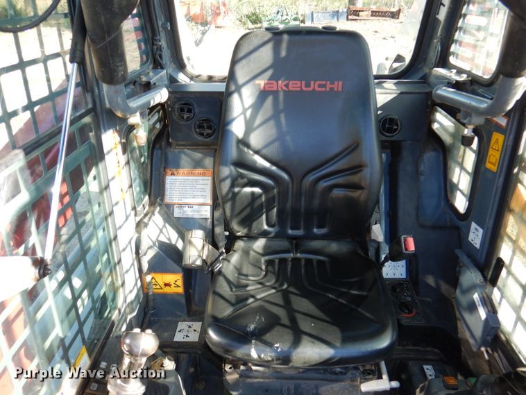 image for item DY9523 2016 Takeuchi TL10  tracked skid steer loader