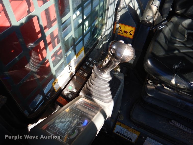 image for item DY9523 2016 Takeuchi TL10  tracked skid steer loader