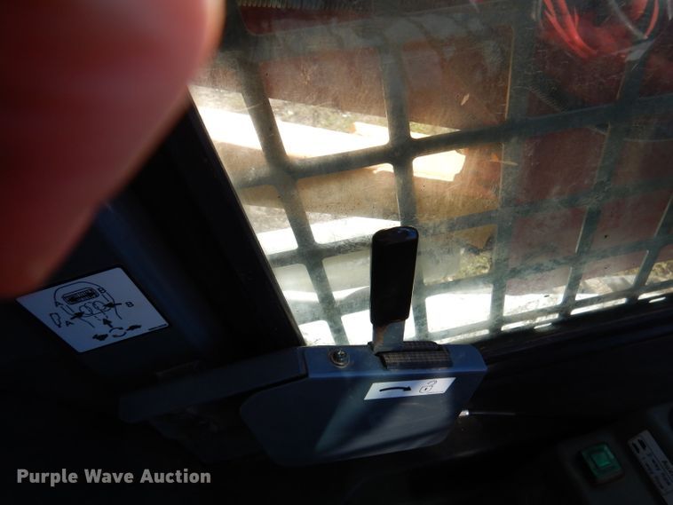 image for item DY9523 2016 Takeuchi TL10  tracked skid steer loader