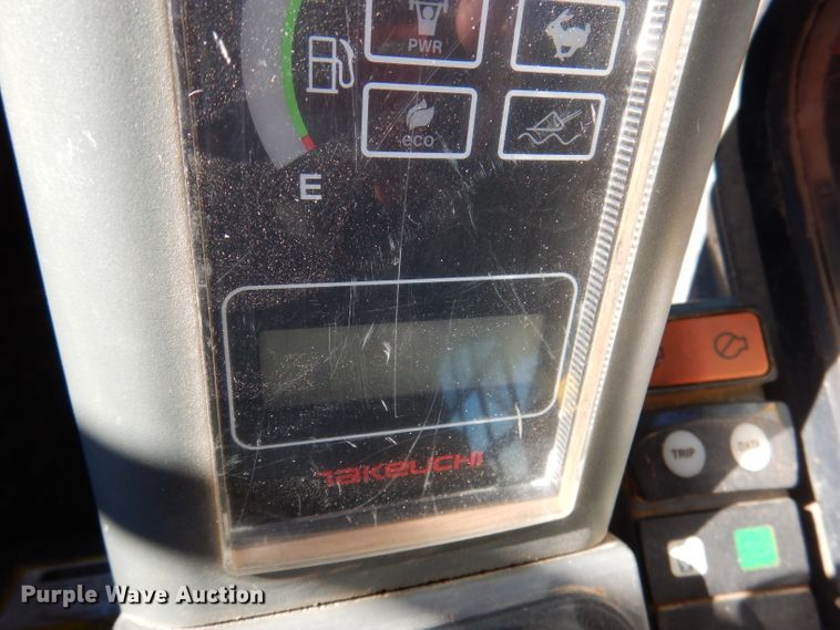 image for item DY9523 2016 Takeuchi TL10  tracked skid steer loader