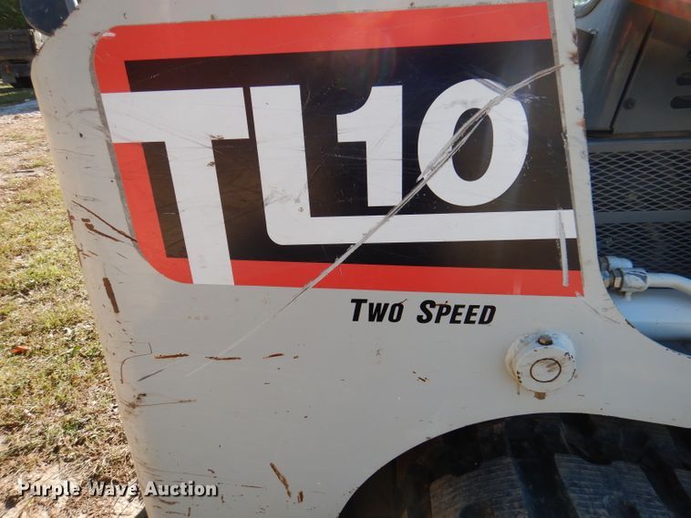 image for item DY9523 2016 Takeuchi TL10  tracked skid steer loader