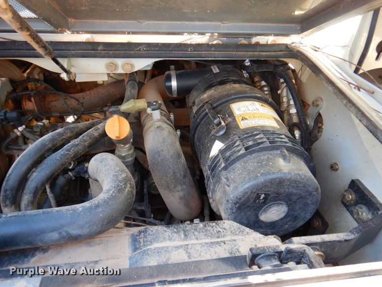 image for item DY9523 2016 Takeuchi TL10  tracked skid steer loader