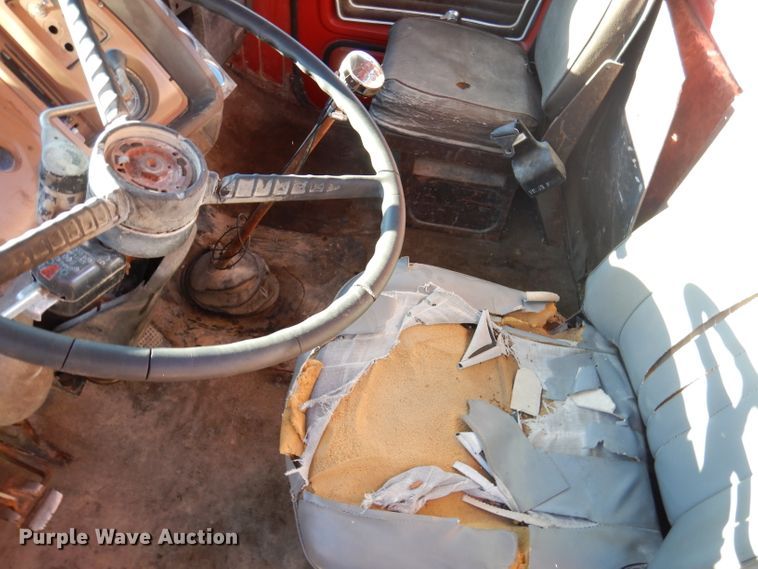 image for item DY9526 1979 Ford 8000  dump truck