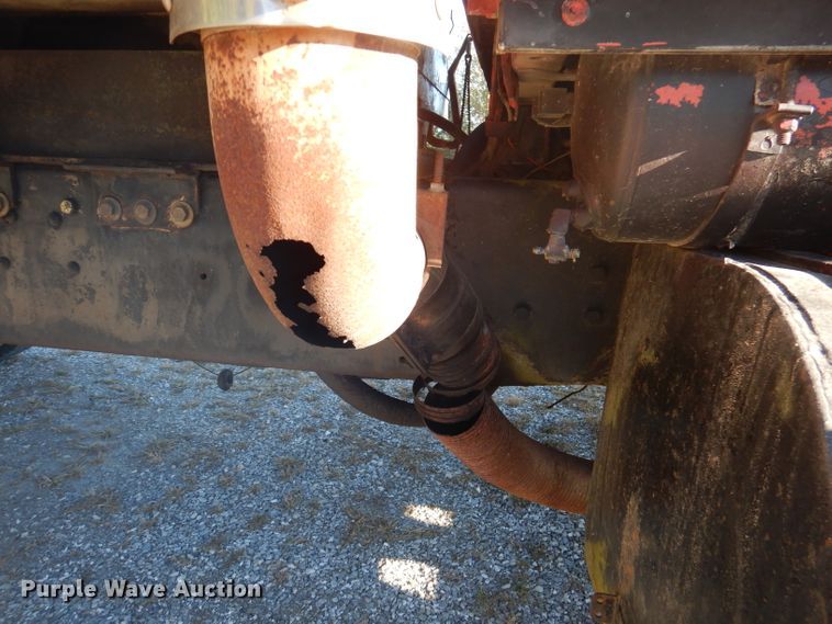 image for item DY9526 1979 Ford 8000  dump truck