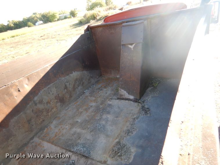 image for item DY9526 1979 Ford 8000  dump truck