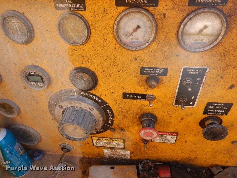 image for item DY9528 2004 Gomaco GT6300 curb machine