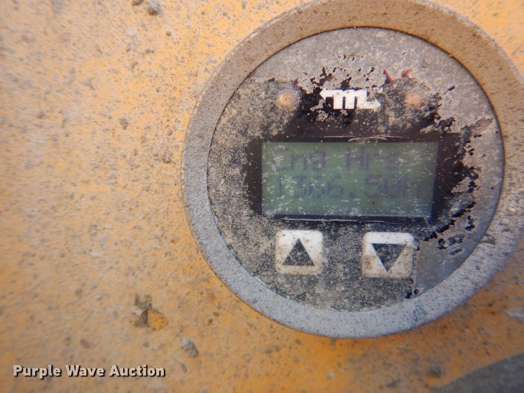 image for item DY9528 2004 Gomaco GT6300 curb machine