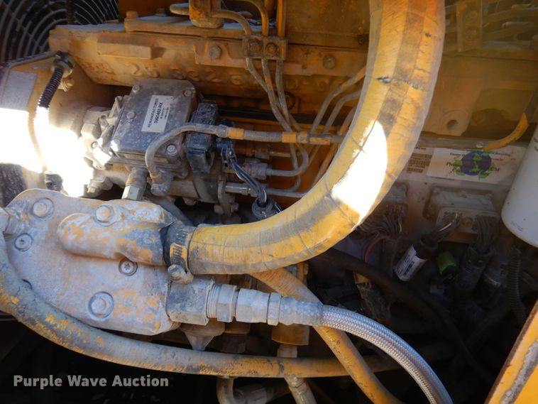 image for item DY9528 2004 Gomaco GT6300 curb machine