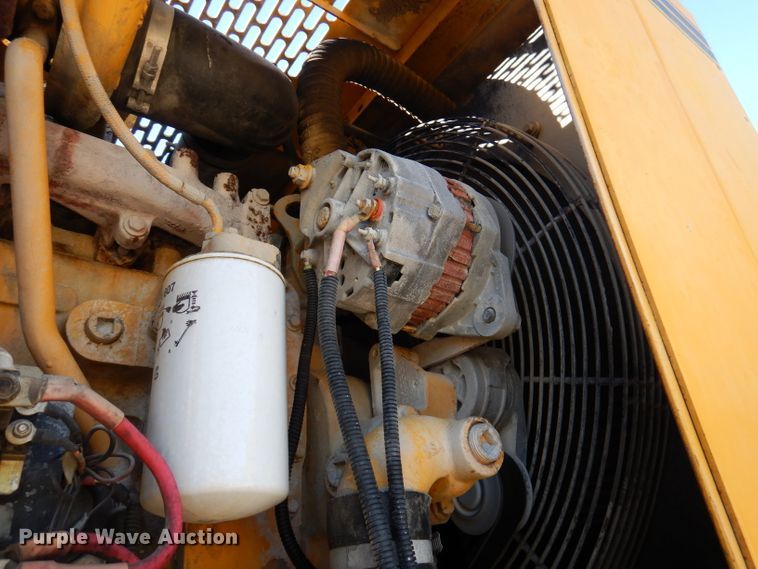 image for item DY9528 2004 Gomaco GT6300 curb machine