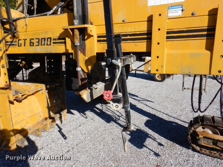 image for item DY9528 2004 Gomaco GT6300 curb machine