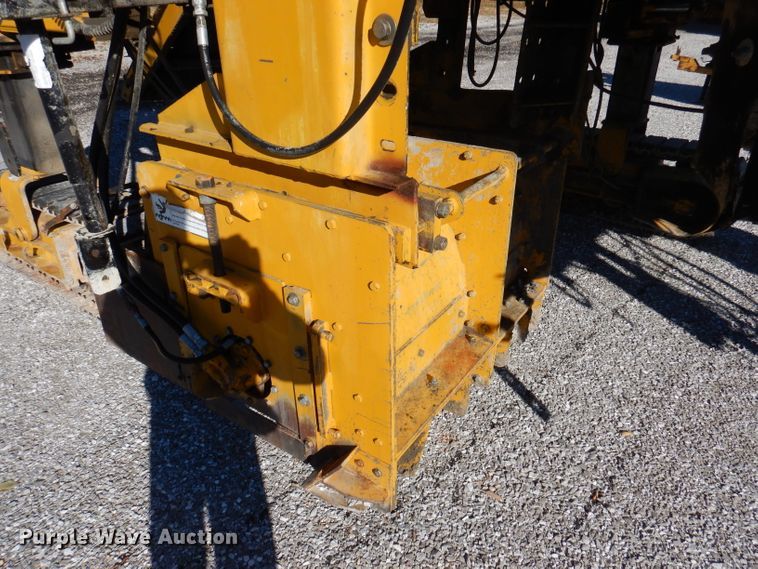 image for item DY9528 2004 Gomaco GT6300 curb machine