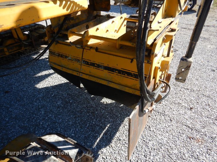 image for item DY9528 2004 Gomaco GT6300 curb machine