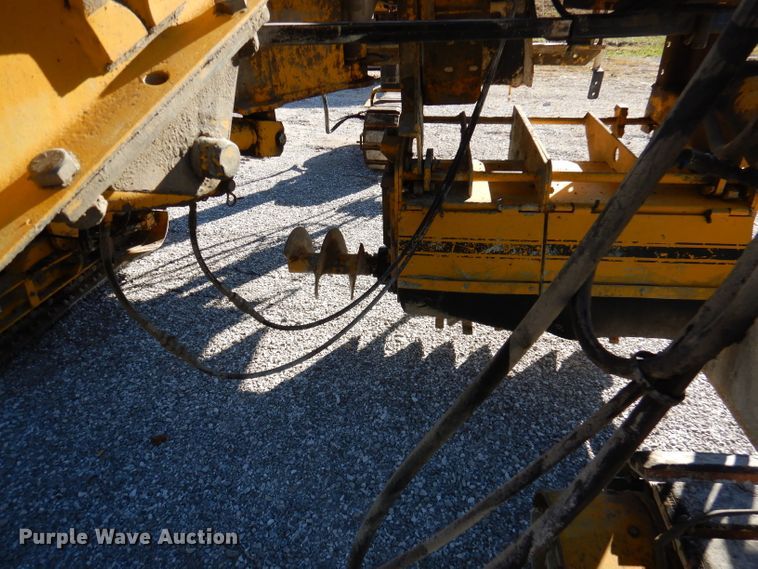 image for item DY9528 2004 Gomaco GT6300 curb machine