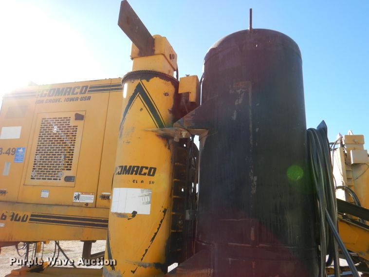 image for item DY9528 2004 Gomaco GT6300 curb machine