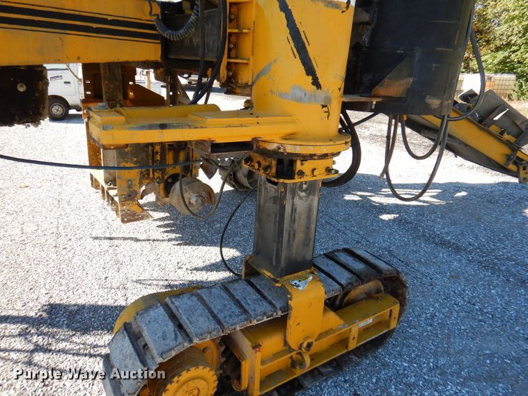 image for item DY9528 2004 Gomaco GT6300 curb machine